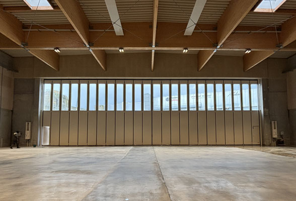 Porte SMF hangar bateaux accordéon coulissante 25m 