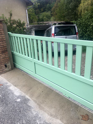 portail aluminium coulissant vert