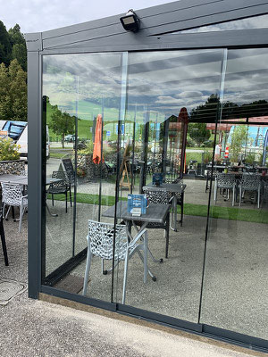 St Alban de Montbel, un restaurant ou il fait bon de profiter de la terrasse exterieur