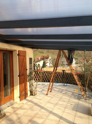 installation d'une pergola aluminium
