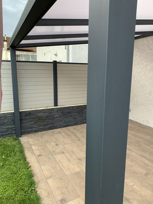 Les pergolas en aluminium s'adaptent à tous les types d'habitations. Donnez une autre dimension à vos projets avec Pergola des 2 Savoie. Accompagnement, écoute et conseil. 
