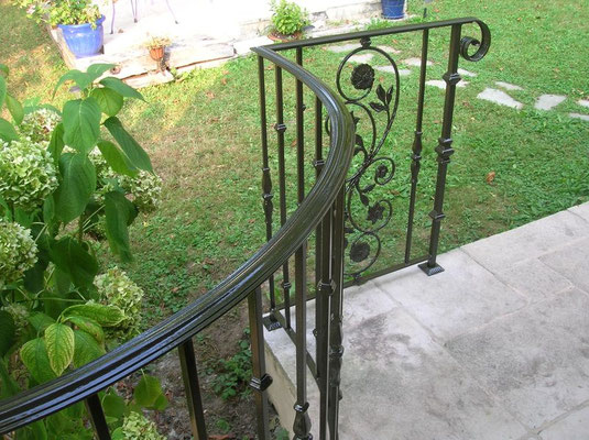 Gardes corps en fer forgé de fabrication artisanale sur mesure