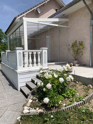 Une fabrication 100% française, une gamme de produits de haute qualité. Pergola terrasse, pergola jardin, pergola sur mesure en Région Rhône Alpes 38, 73, 74. Très résistante au rayures, les pergolas en aluminium au traitement thermolaquage garantis. 