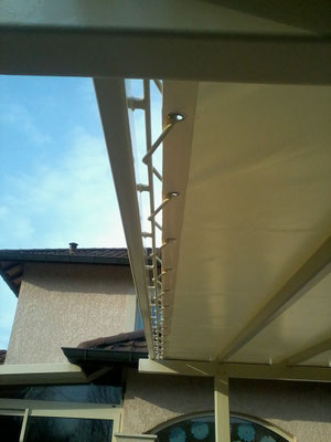 Protection totale, haute durabilité et résistance , pour votre projet de pergola avec les toiles tendues. Confort d'usage et visuel.