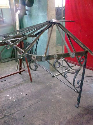Modèle de marquise en aluminium légère et résistante, installée à Grenoble.
