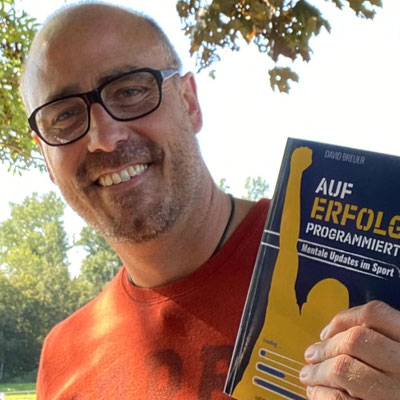 Kunden Buch Auf Erfolg programmiert | Autor & Experte David Breuer | Erfolgsupdates.de