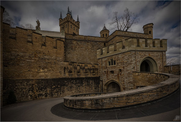 Hohenzollern-Castle---access-to-the-interior