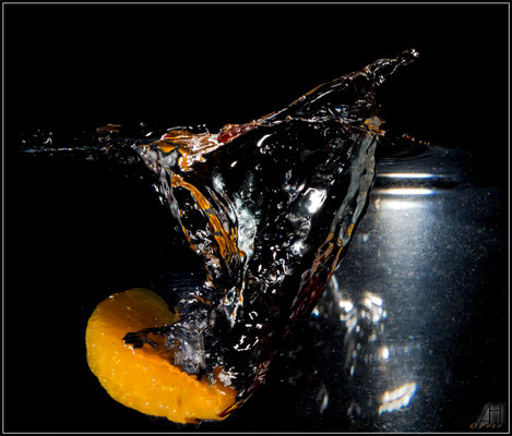 splashing tangerine 