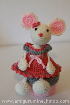 souris amigurumi doudou, peluche