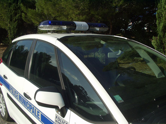 Rampe lumineuse de police bleu Eas Automobiles 
