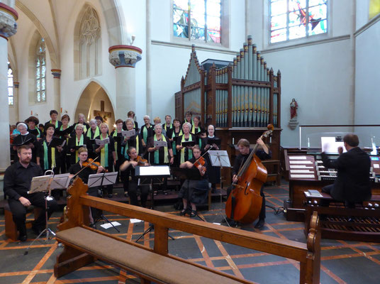 St. Ida-Chor und Streicherensemble - Leitung Jörg Bücker