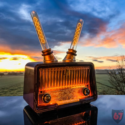 Philetta Tube Radio by Philips 1957, Upcycling with Bluetooth amp and Edison bulbs - Jürgen Klöck - 2019