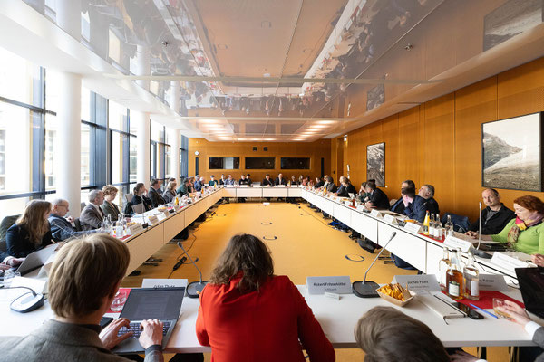 ... und Im Arbeitsmodus (Copyright: BMUKN/Peter-Paul Weiler)