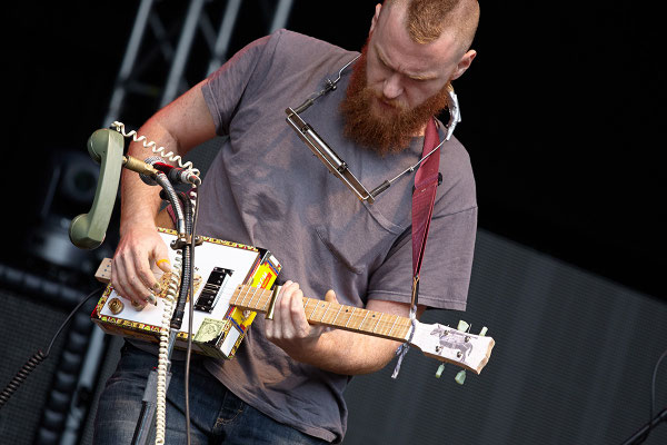 Slide-Guitar aus Zigarrenkiste 