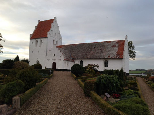 Føns Kirke