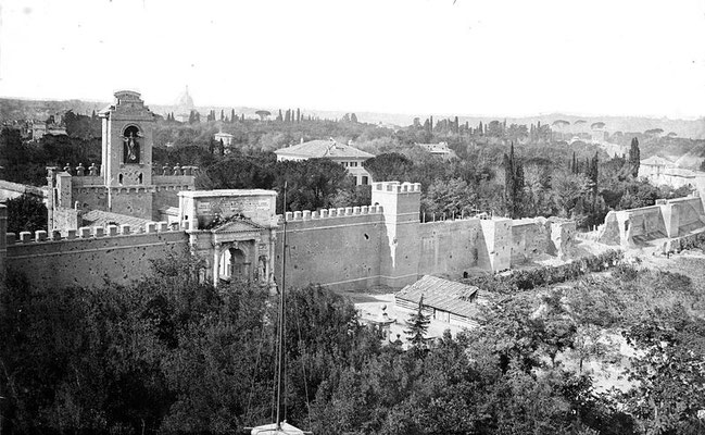 Roma, XX settembre 1870. Porta Pia e la Breccia aperta dall'artiglieria Italiana Wikimedia (CC)