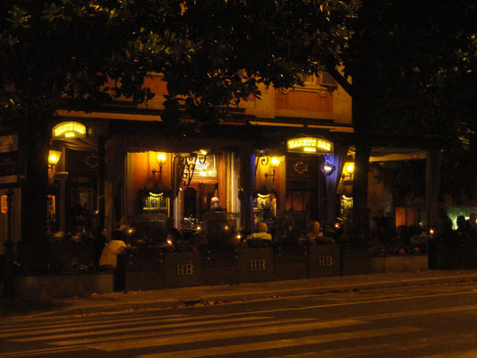 Tipici Caffè della Dolce Vita a Via Veneto, Roma