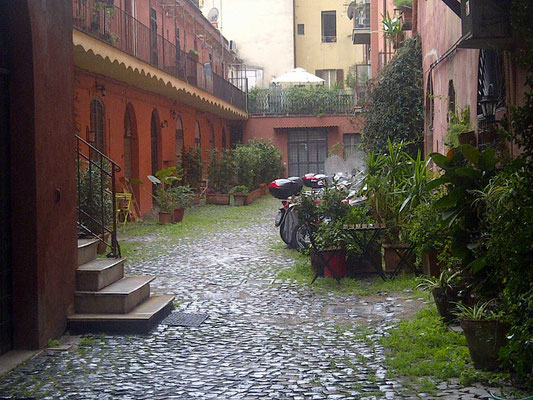 Interno di un cortile