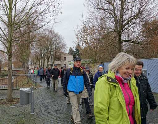 Zwischen Schloss und Gersprenz