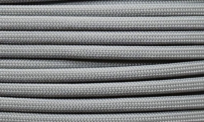 U03 - grey