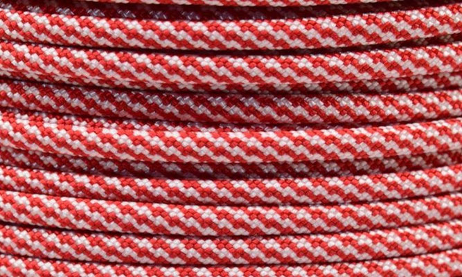 M08 -candy cane