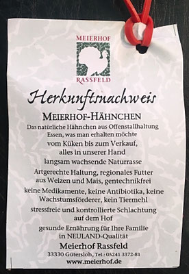 langsam wachsende Naturrassen weisse und braune Freilandhühner