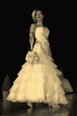 schwarz/weißaufnahme Brautkleider