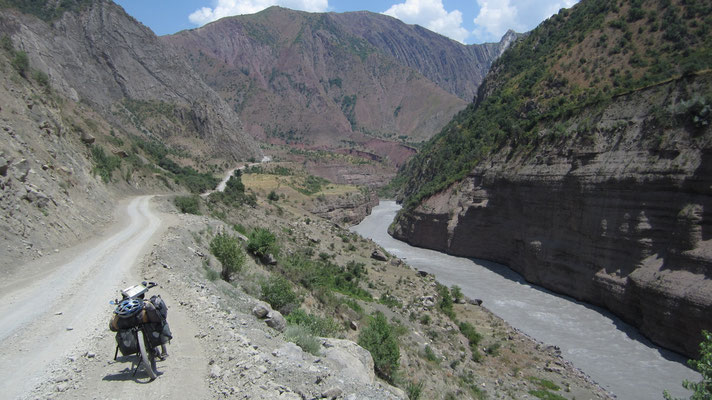 Pamir Highway west of Tavildara - Tajikistan