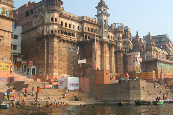 Bathing ghats - Varanasi - Uttar Pradesh