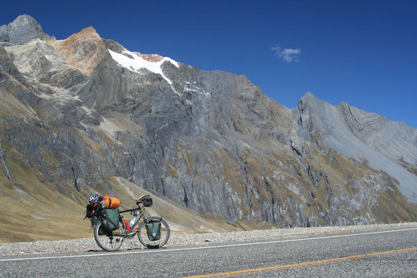 Road to Huallanca - Southern Cordillera Blanca