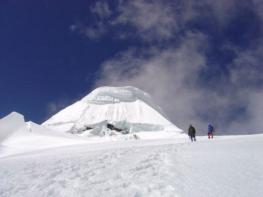 Approaching Tocclaraju summit - Cordillera Blanca