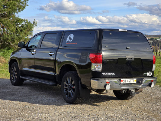 Toyota Tundra TRD 5.7 V8 Overland Pickup mit Offroad Bereifung General Grabber AT3 275/60 R20, Allradantrieb, Untersetzung und grosser Ladefläche für Expeditions- und Overland Reisen in der Schweiz und Nordamerika