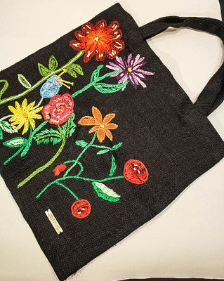 Shopper bag in liuta nera - Blooming - 35€