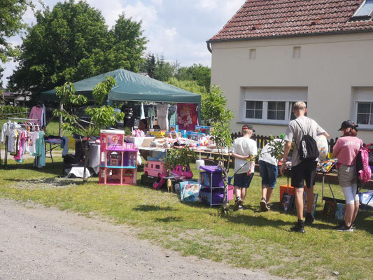 Kindersachenflohmarkt 15478 Hermsdorf Kindertag Feuerwehrverein