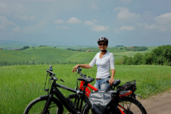 Die E-Bike-Tour eröffnet uns die ganze Schönheit dieser bezaubernden Hügellandschaft.
