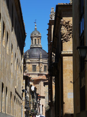 Einige Bilder der historischen Universität von Salamanca.