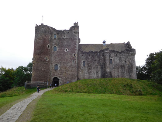 Ein weiterer Filmdrehort von "Outlander", das "Doune-Castle" vor Stirling.