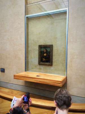 Das Bild der Mona Lisa von Leonardo da Vinci ist viel kleiner als gedacht (und auch etwas unscheinbar)