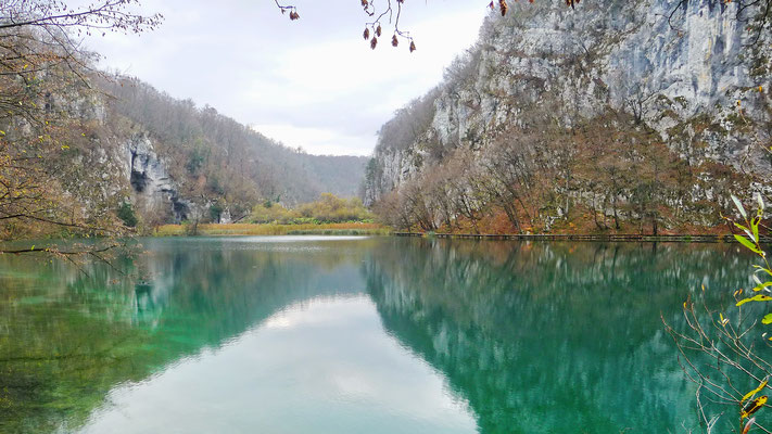 Einer der unteren und etwas grössere der 16 Seen, welcher eigentlich "Kozjak-See" heisst, wurde in den Karl May-Filmen als Silbersee bezeichnet.