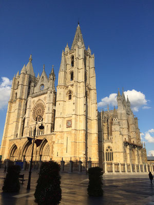 Leon, Regionalhauptort und Kulturhochburg auf dem spanischen Jakobsweg, ist einer der wichtigsten Stopps der Pilger auf dem Weg nach Santiago de Compostela.