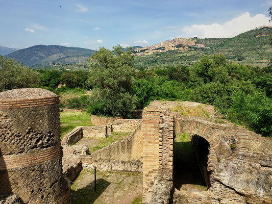 Von den Gemächern des Kaisers hatte man eine tolle Aussicht auf die umliegende liebliche Landschaft von Tivoli.