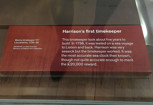 Die H1 konnte Temperaturschwankungen kompensieren und war unempfindlich gegen Schiffsbewegungen. Harrison baute sie in fünf Jahren. 1735 wurde sie auf einer Schifffahrt nach Lissabon und zurück erfolgreich erprobt. 