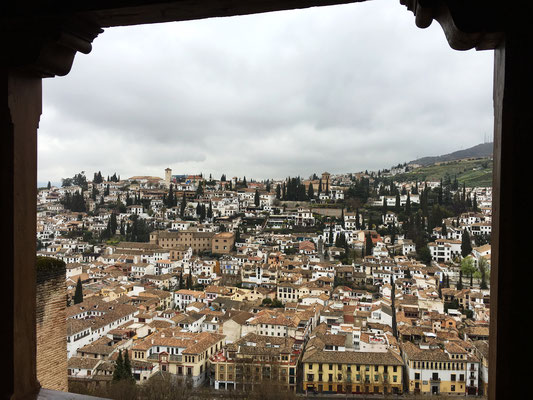 Sicht von Alhambra zur maurischen Altstadt Albaicin.