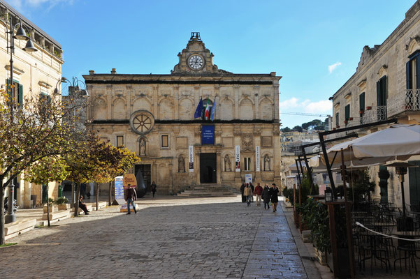 In Matera haben wir einen sehr zentralen Stellplatz erwischt. Nach einem kurzen Spaziergang in die Altstadt...