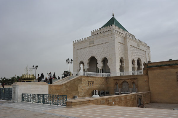 Das Mausoleum ist sehr schön und aufwendig gebaut.