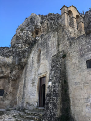 Auch die alten Kirchen und Kapellen in der Höhlenstadt wurden in den Fels geschlagen.