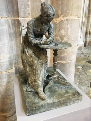 Jane Austen, eine bekannte britische Schriftstellerin (Hauptwerk: Stolz und Vorurteil). Sie starb vor genau 200 Jahren in Winchester und ist in der Kathedrale beigesetzt.