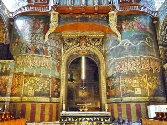 Als Krönung darf wohl das von einem unbekannten franko-flämischen Meistermaler erstellte Bild im Kirchenschiff gelten. Es wird gemäss Wikipedia als eines der bedeutensten Kunstwerke des späten Mittelalters bezeichnet.