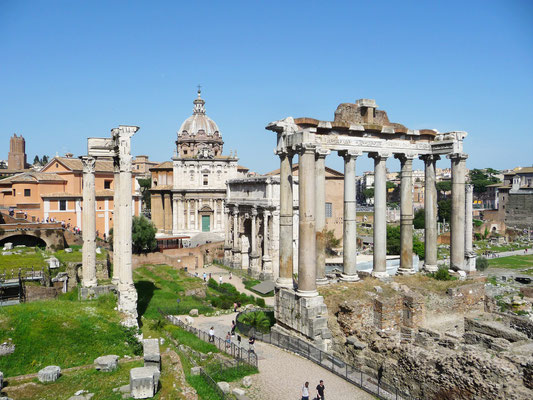Vom Kapitol eröffnet sich der grossartige Blick auf das "Forum Romanum", dem ehemalige Machtzentrum des römischen Reiches.