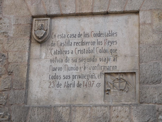 In der Casa Cordon wurde Christoph Kolumbus nach seiner zweiten Reise in die neue Welt (Amerika) von den "katholischen Königen" offiziell empfangen.